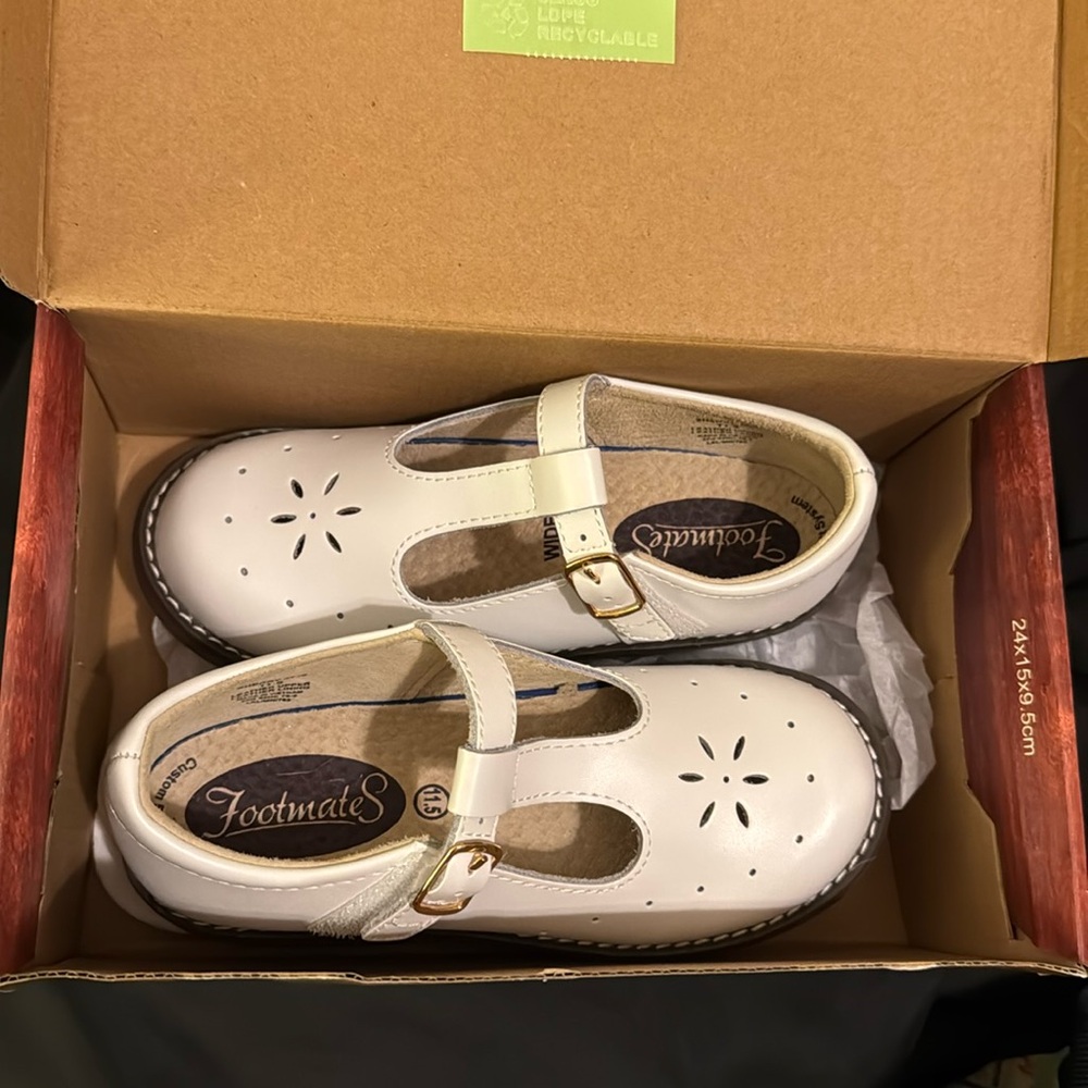 NWT Footmates White Mary Jane Leather Toddler size 11.5